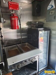 1992 P30 All-purpose Food Truck Prep Station Cooler Wisconsin Diesel Engine for Sale