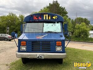 1993 Short School Bus All-purpose Food Truck Exterior Customer Counter Wisconsin Gas Engine for Sale