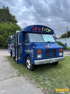 1993 Short School Bus All-purpose Food Truck Generator Wisconsin Gas Engine for Sale