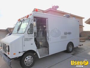 1994 Chevy P30 Lunch Serving Food Truck Air Conditioning Texas Gas Engine for Sale