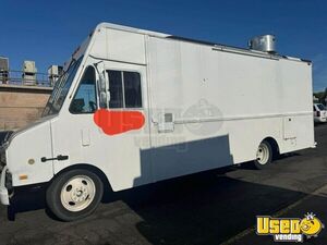 1994 P30 All-purpose Food Truck California Diesel Engine for Sale