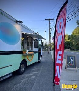 1994 P30 All-purpose Food Truck Exterior Customer Counter Massachusetts Diesel Engine for Sale