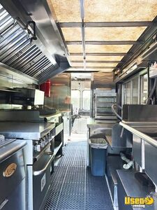 1994 P30 All-purpose Food Truck Surveillance Cameras Massachusetts Diesel Engine for Sale