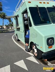 1994 P30 Utility Master All-purpose Food Truck Backup Camera Florida Gas Engine for Sale