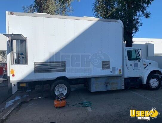 1995 4700 Catering Food Truck California Diesel Engine for Sale