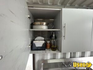 1995 Ford F800 Pizza Food Truck 28 Wyoming Diesel Engine for Sale