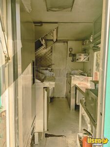 1995 P30 All-purpose Food Truck Diamond Plated Aluminum Flooring Virginia Gas Engine for Sale