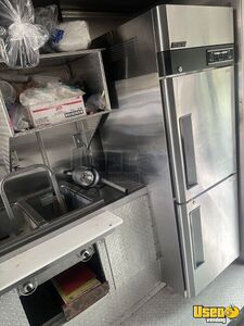 1995 P30 All-purpose Food Truck Refrigerator Tennessee Gas Engine for Sale