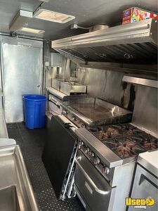 1995 Utilimaster All-purpose Food Truck Oven Maine Diesel Engine for Sale