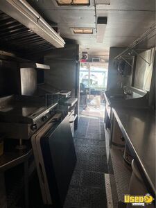 1995 Utilimaster All-purpose Food Truck Refrigerator Maine Diesel Engine for Sale