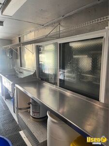 1995 Utilimaster All-purpose Food Truck Stovetop Maine Diesel Engine for Sale