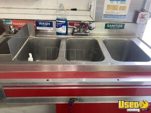 1996 Concession Trailer Kitchen Food Trailer Exhaust Hood New Hampshire for Sale