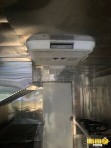 1996 Food Truck All-purpose Food Truck Diamond Plated Aluminum Flooring Texas Gas Engine for Sale