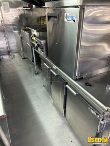 1996 P30 All-purpose Food Truck Coffee Machine Connecticut Diesel Engine for Sale