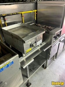 1996 P30 All-purpose Food Truck Reach-in Upright Cooler Connecticut Diesel Engine for Sale