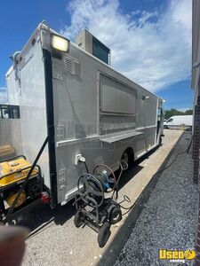 1997 All-purpose Food Truck All-purpose Food Truck Air Conditioning Mississippi Gas Engine for Sale