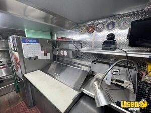 1997 Kitchen Food Truck All-purpose Food Truck Insulated Walls Kentucky Gas Engine for Sale