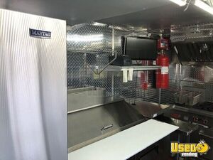 1997 Kitchen Food Truck All-purpose Food Truck Stainless Steel Wall Covers Kentucky Gas Engine for Sale