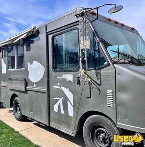 1997 Utilimaster All-purpose Food Truck Concession Window Pennsylvania Diesel Engine for Sale