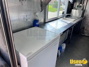 1997 Utilimaster All-purpose Food Truck Steam Table Pennsylvania Diesel Engine for Sale