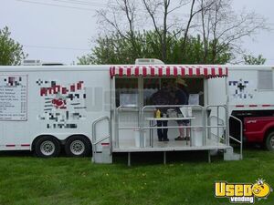 1998 1530 Gooseneck Trailer Kitchen Food Trailer Wisconsin for Sale