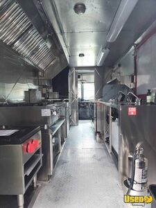 1998 Grumman Olson All-purpose Food Truck Cabinets British Columbia Diesel Engine for Sale