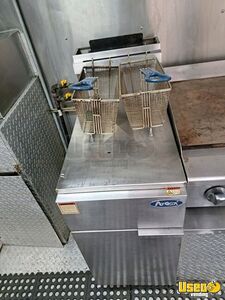 1998 Mt45 All-purpose Food Truck Stainless Steel Wall Covers Texas Diesel Engine for Sale