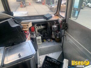 1998 P130 All-purpose Food Truck Stovetop New York Diesel Engine for Sale