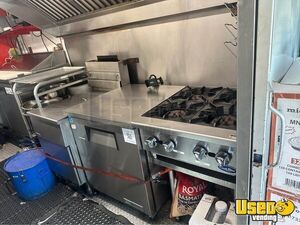 1998 P30 Step Van All-purpose Food Truck Backup Camera California Gas Engine for Sale