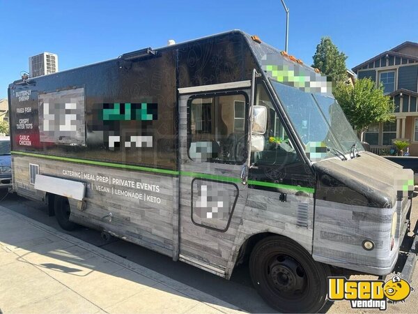 1998 P30 Step Van All-purpose Food Truck California Gas Engine for Sale