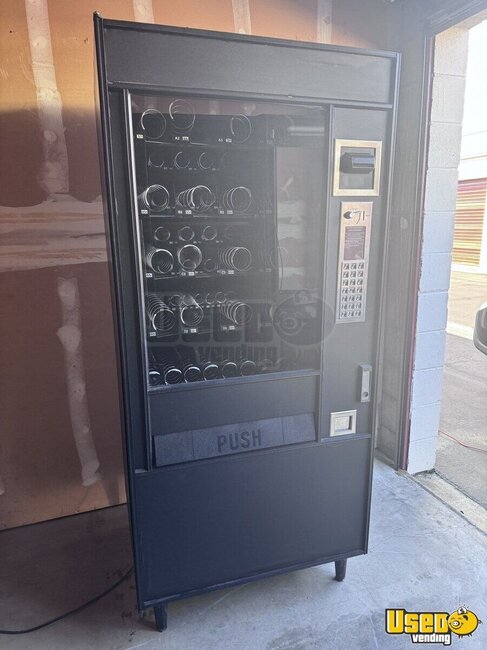 1999 5000 Automatic Products Snack Machine California for Sale