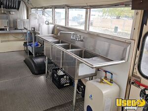 1999 Bus All-purpose Food Truck 18 Oregon Diesel Engine for Sale