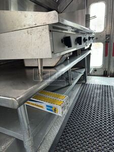 1999 Chassis All-purpose Food Truck Electrical Outlets Connecticut Gas Engine for Sale