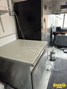 1999 Chassis All-purpose Food Truck Gas Engine Connecticut Gas Engine for Sale
