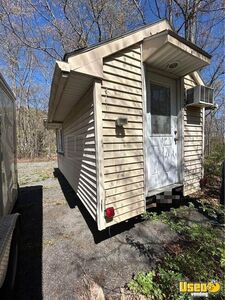 1999 Drive Thru Kiosk Beverage - Coffee Trailer Refrigerator New Jersey for Sale