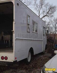 1999 Food Truck Stepvan Concession Window Missouri Diesel Engine for Sale