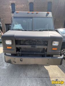 1999 Mt45 4x2 Step Van Mobile Boutique Breaker Panel Texas Diesel Engine for Sale