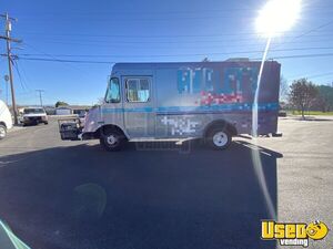 1999 P-40 All-purpose Food Truck Air Conditioning California Gas Engine for Sale