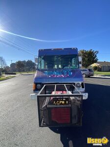 1999 P-40 All-purpose Food Truck Cabinets California Gas Engine for Sale