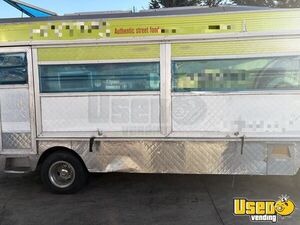 1999 P30 All-purpose Food Truck Concession Window California Gas Engine for Sale