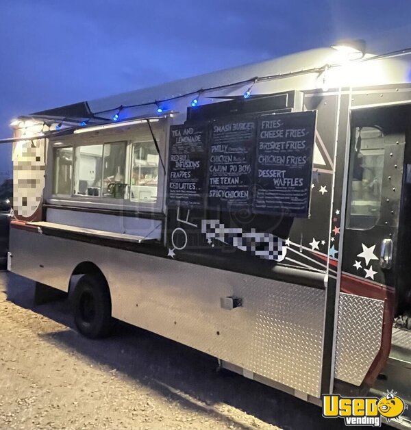 1999 P30 All-purpose Food Truck New Mexico Gas Engine for Sale