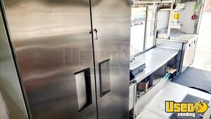 1999 P30 Step Van All-purpose Food Truck Insulated Walls Michigan Gas Engine for Sale