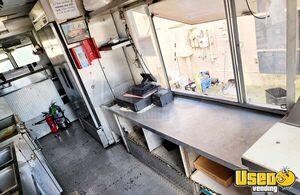 1999 P30 Step Van All-purpose Food Truck Refrigerator Michigan Gas Engine for Sale