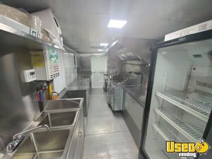 1999 P350 All-purpose Food Truck Diamond Plated Aluminum Flooring Michigan Gas Engine for Sale