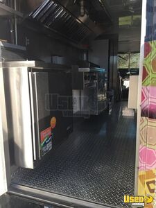 1999 P350 All-purpose Food Truck Stainless Steel Wall Covers Michigan Gas Engine for Sale