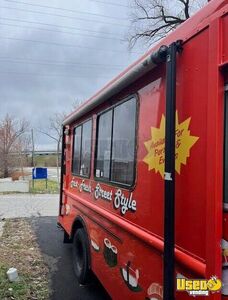 1999 P42 All-purpose Food Truck Concession Window Kentucky Gas Engine for Sale