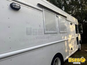 2000 1652-sc All-purpose Food Truck Concession Window Indiana Diesel Engine for Sale