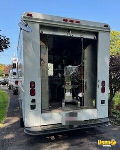 2000 All-purpose Food Truck Catering Food Truck Additional 1 Massachusetts Gas Engine for Sale