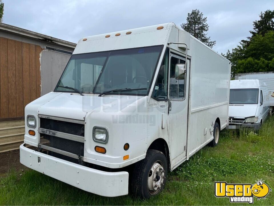 (3) Used - 2000 Freightliner MT45 Empty Step Van for Mobile Business ...