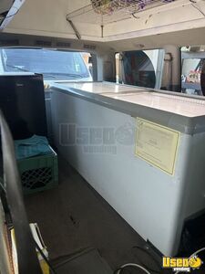 2000 Safari Ice Cream Truck Ice Cream Truck Refrigerator California for Sale